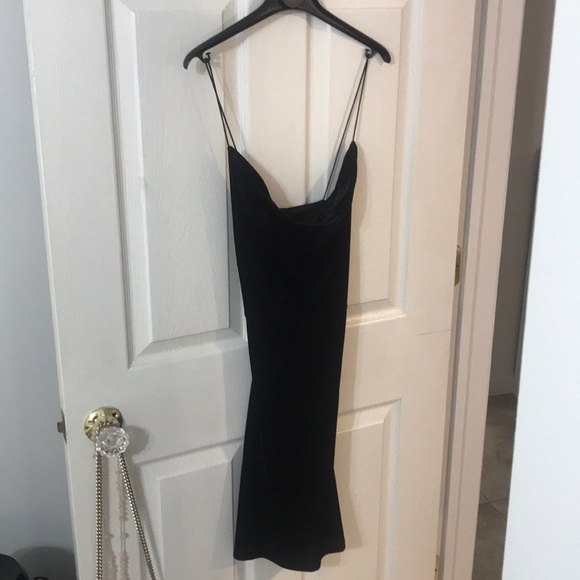 Very Sexy Black Velvet Dress from Bloomingdales - Picture 1 of 3